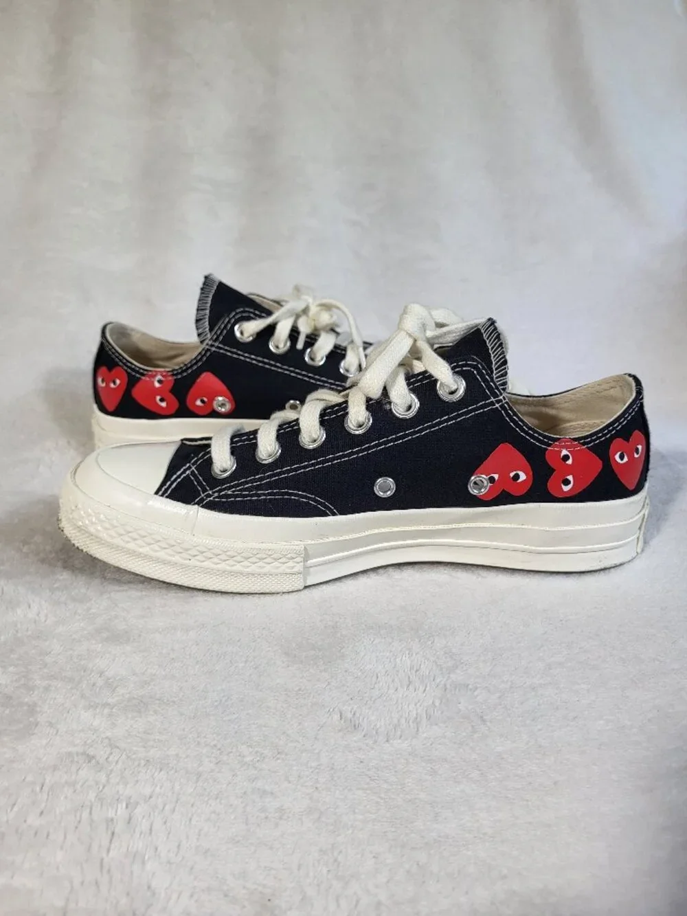 Converse x Comme des Garçons PLAY Chuck 70 Multi Heart Black/Red Size 5 M/7 W - Picture 4 of 9
